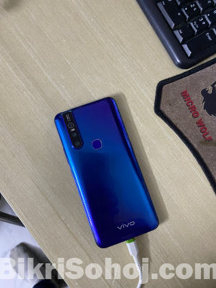 Vivo v15